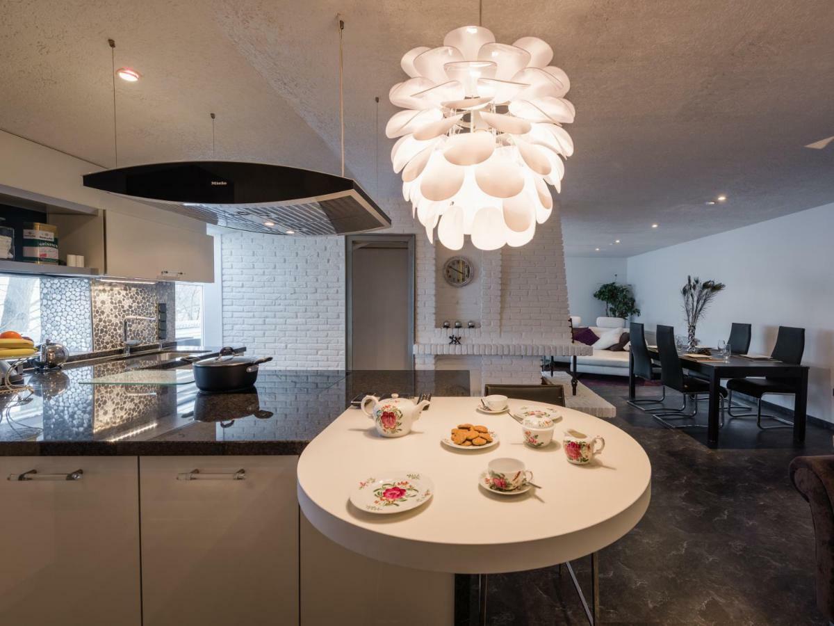 Kape'S Loft Apartamento Westoverledingen Exterior foto