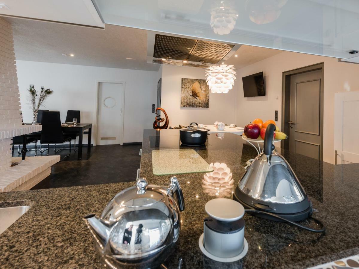 Kape'S Loft Apartamento Westoverledingen Exterior foto